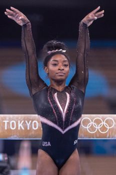simone biles at the 2020 tokyo olympic games