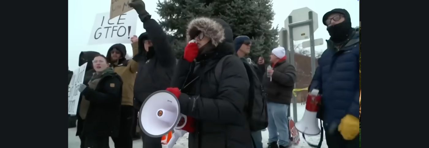 Minnesota Protests Enter 3rd Week as Immigration Raids Continue