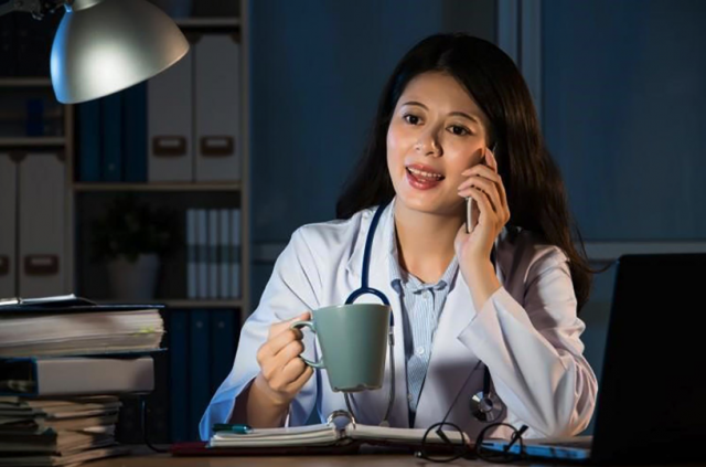 Night Shift Nurse Survival Guide: Resources, Tools & Tips